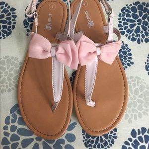 Girls size 4 sandals